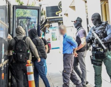 Ληστεία τράπεζας στην Κάτω Τιθορέα: Προφυλακίστηκαν έξι από τους οκτώ κατηγορούμενους