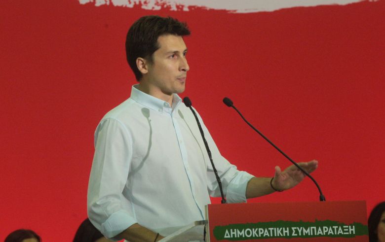«Όχι σ΄ έναν νέο διχασμό» αναφέρει ο εκπρόσωπος του ΠΑΣΟΚ, Π. Χρηστίδης