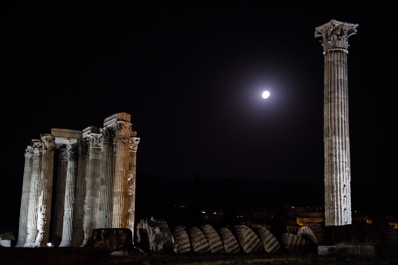 Πάνω από 75.000 στα ελληνικά μνημεία για το αυγουστιάτικο φεγγάρι