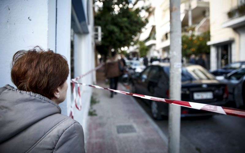 «Τον βρήκα νεκρό περίπου στις 10 το πρωί, είδα αίματα παντού…»