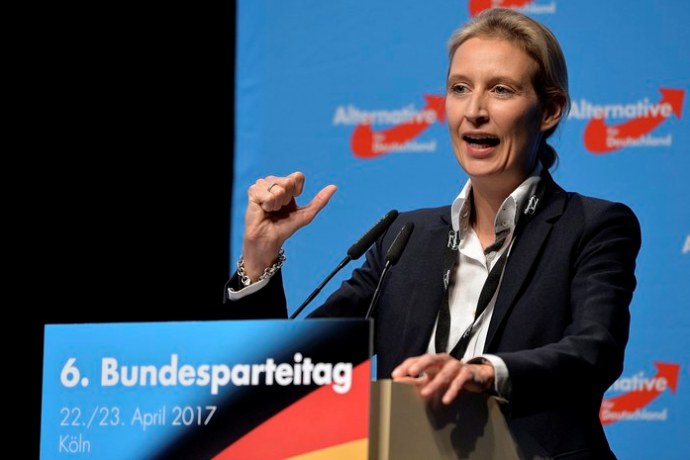 Το ακροδεξιό AfD διεκδικεί την τρίτη θέση στη Γερμανία