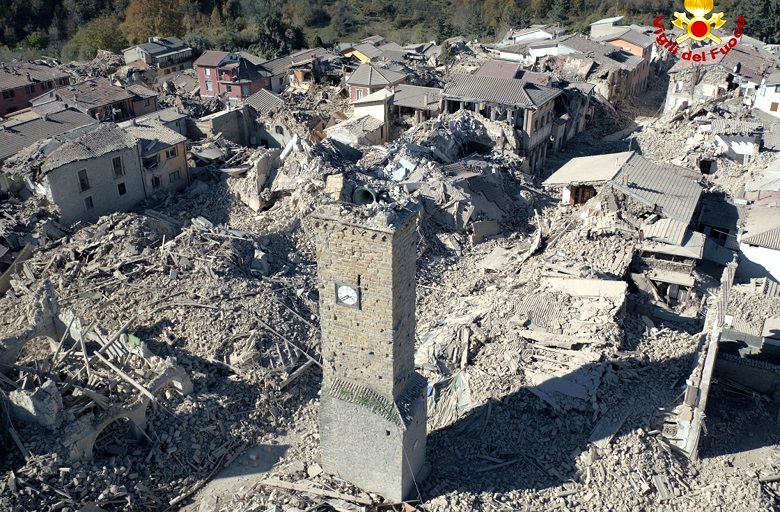 Τους ζητούν φόρο κληρονομιάς για σπίτια γκρεμισμένα από το σεισμό