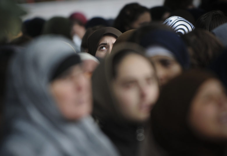 Απαγορεύθηκε η ισλαμική μαντίλα στα πρωτοβάθμια σχολεία της Αυστρίας