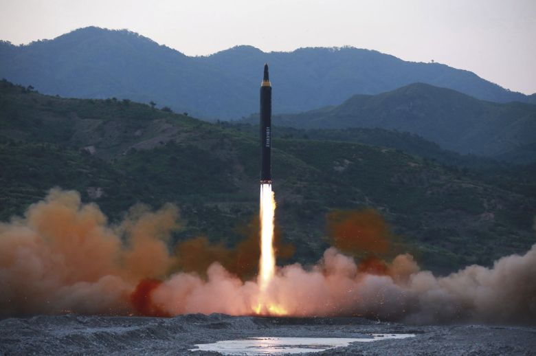 Η Β. Κορέα απορρίπτει τις κυρώσεις και συνεχίζει το πυρηνικό της πρόγραμμα