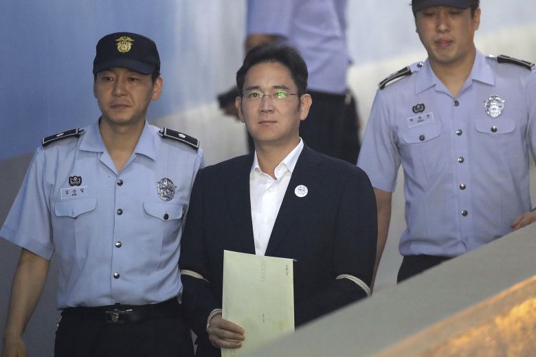 Πτώση σημειώνει η μετοχή της Samsung μετά την καταδίκη του αντιπροέδρου της
