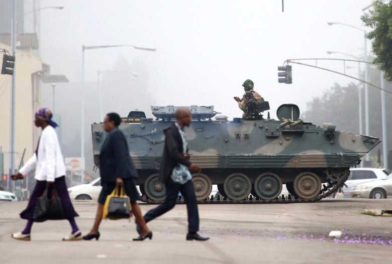 Ο στρατός ανέλαβε τον έλεγχο της Ζιμπάμπουε