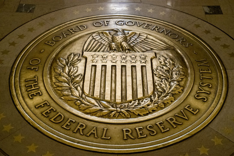 Καθησυχάζει η Fed για την άνοδο του πληθωρισμού – Τι είπε στο Κογκρέσο