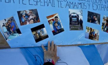 Ελπίζουν ακόμα οι συγγενείς των 44 αγνοούμενων στην Αργεντινή