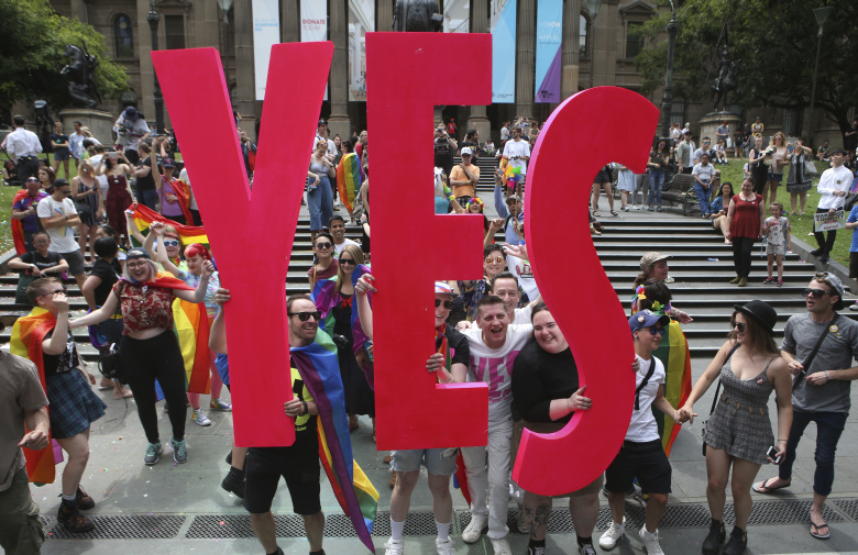 Οι Αυστραλοί είπαν ένα τεράστιο «Yes» στους γάμους ομοφυλοφίλων