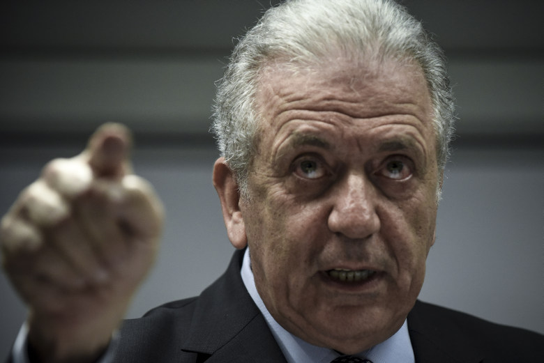 Μη γίνει η ΕΕ φρούριο που θα κλείνει έξω τους μετανάστες ζητά ο Αβραμόπουλος