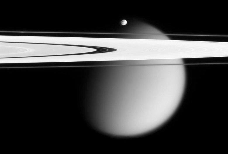 Το Cassini θα κάνει αποστολή αυτοκτονίας στον Κρόνο