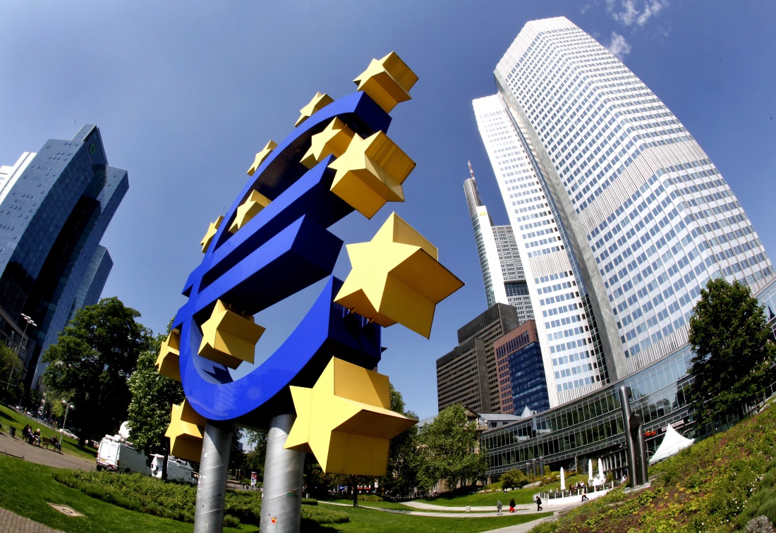 Το ακριβό ευρώ δεν φαίνεται να ενοχλεί την ΕΚΤ