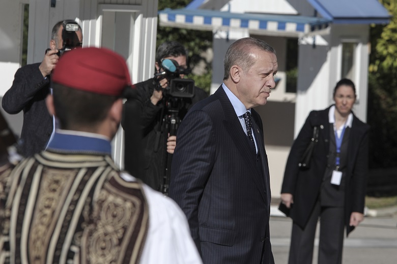 Παραβιάσεις στο Αιγαίο την ώρα που ο Ερντογάν μιλούσε στην Αθήνα
