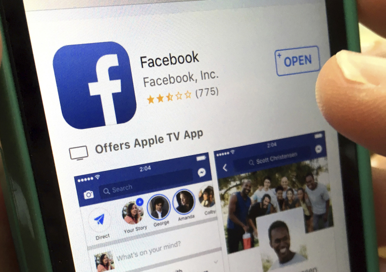 Οι νέοι κάτω των 25 ετών εγκαταλείπουν το Facebook για το Snapchat