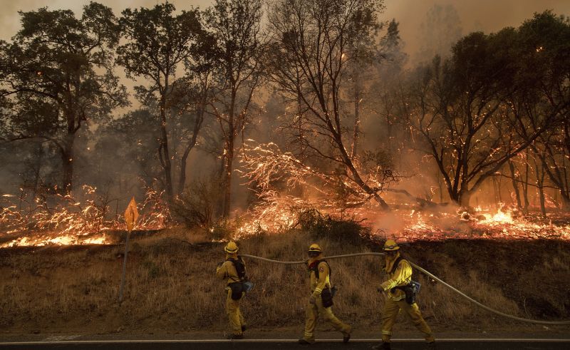 Γιγαντιαίες πυρκαγιές σε Καλιφόρνια και Καναδά