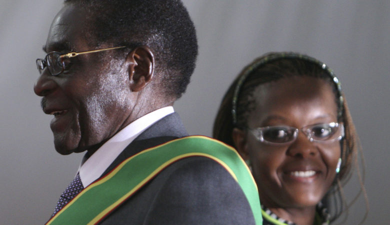 Το κυβερνητικό κόμμα διώχνει το Μουγκάμπε και τη γυναίκα του