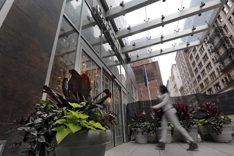 Θεμέλια στο πρώτο Hilton στον Καύκασο