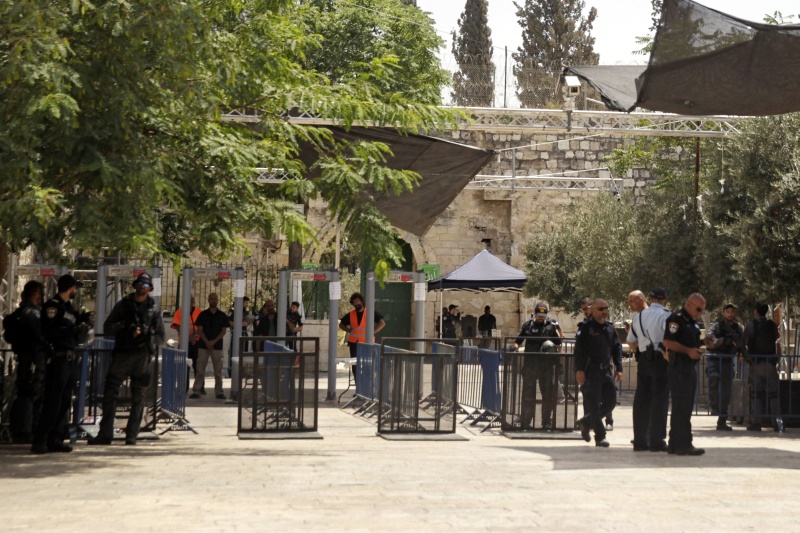 Το Ισραήλ απέσυρε όλα τα μέτρα ασφαλείας από την Πλατεία των Τζαμιών