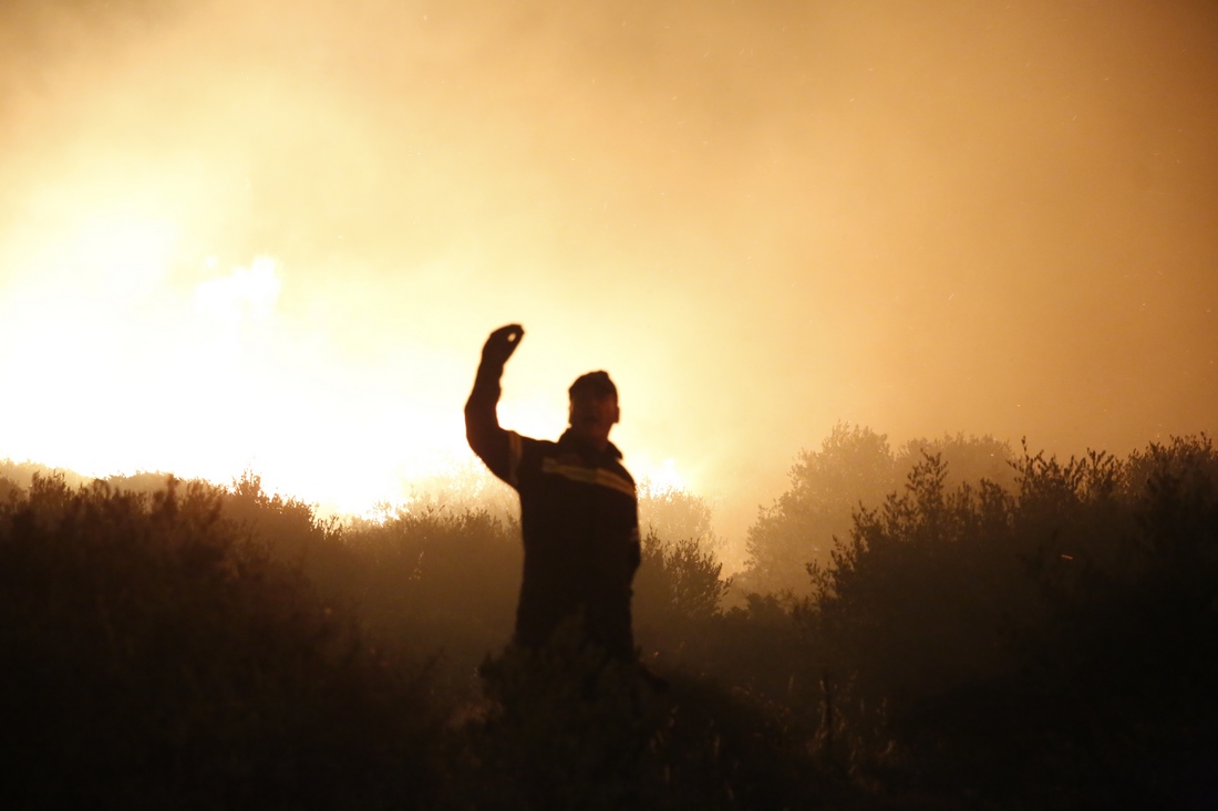 Μεγάλη επικίνδυνη πυρκαγιά στη Μυτιλήνη