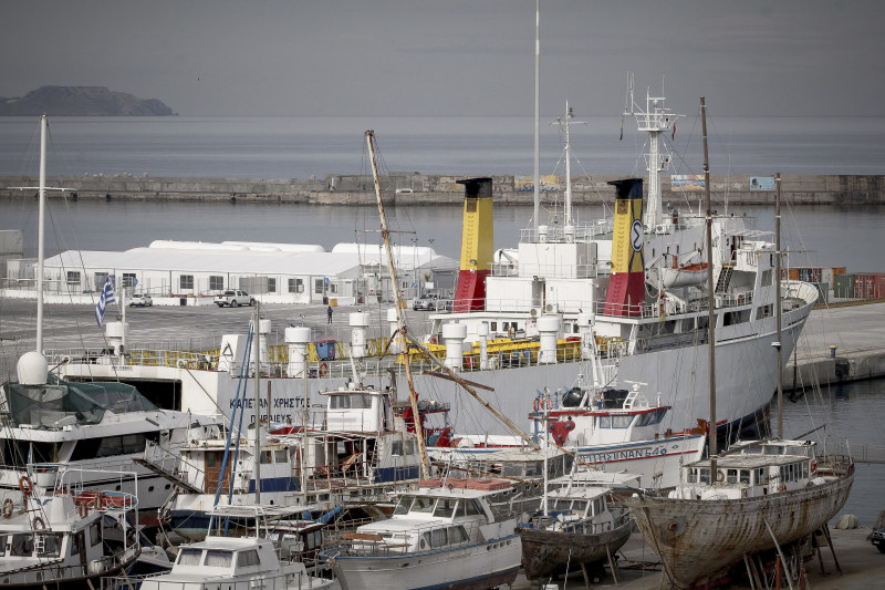 Παρουσιάστηκε στο Λιμεναρχείο Πειραιά ο αρχιπλοίαρχος του Andromeda