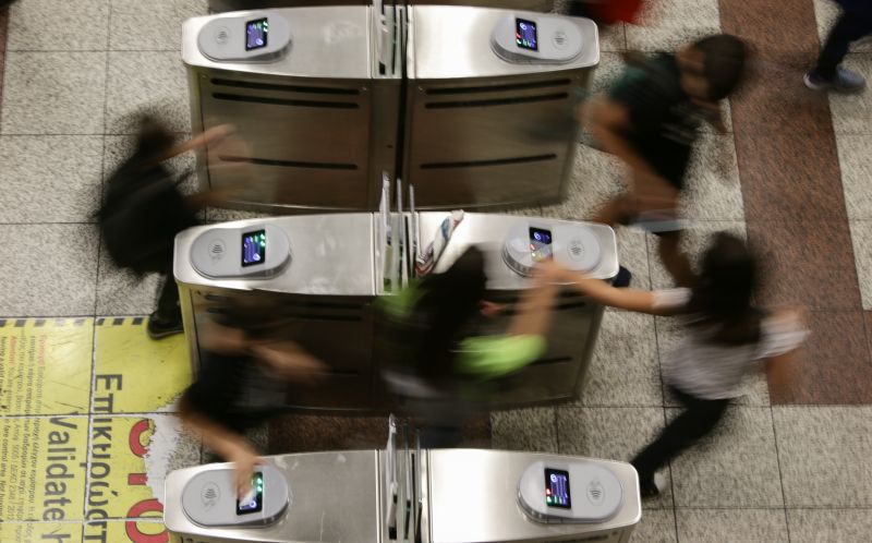 Πότε θα κλείσουν οριστικά οι μπάρες του ηλεκτρονικού εισιτηρίου στο μετρό