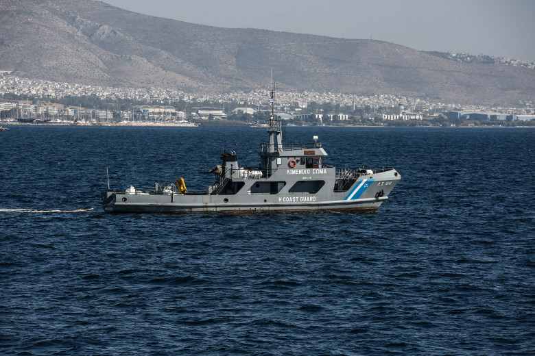 Αγνοείται ερασιτέχνης ψαράς στη Σαλαμίνα