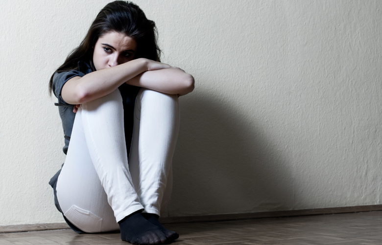 Πιο επιρρεπή τα κορίτσια σε αυτοτραυματισμούς και αυτοκτονίες