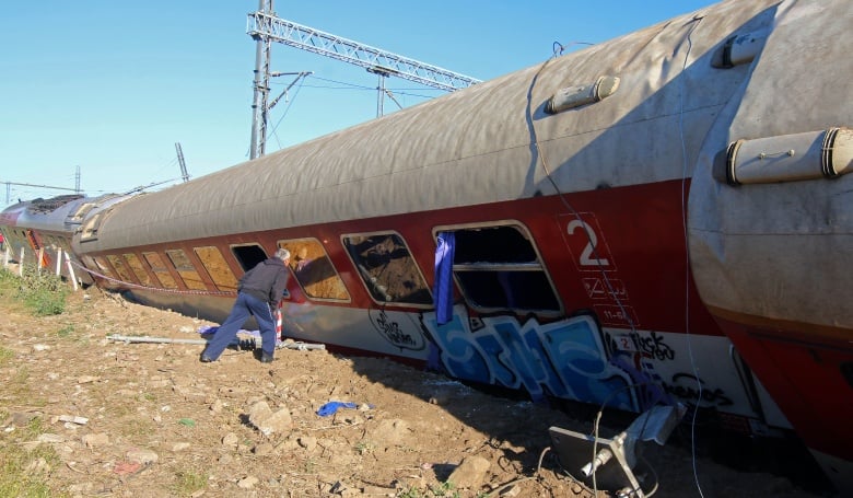 Εκτροχιασμός τρένου στη γραμμή Αθηνών – Θεσσαλονίκης