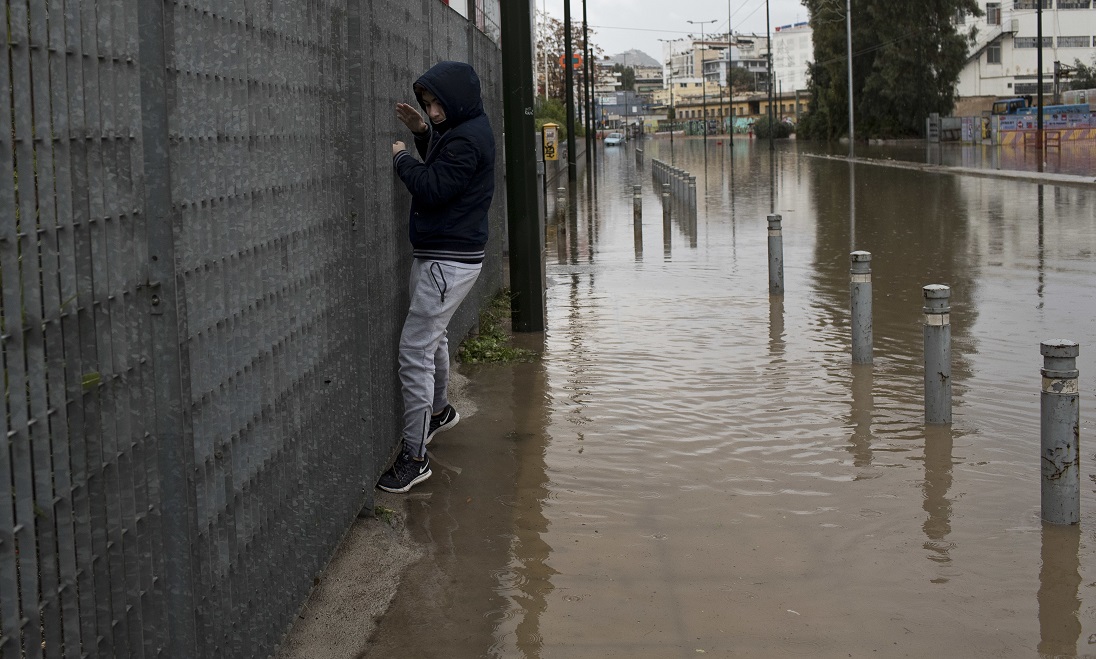 Έκτακτα κονδύλια 6 εκατ. ευρώ στους πλημμυροπαθείς – Αναζητώνται κι άλλα χρήματα