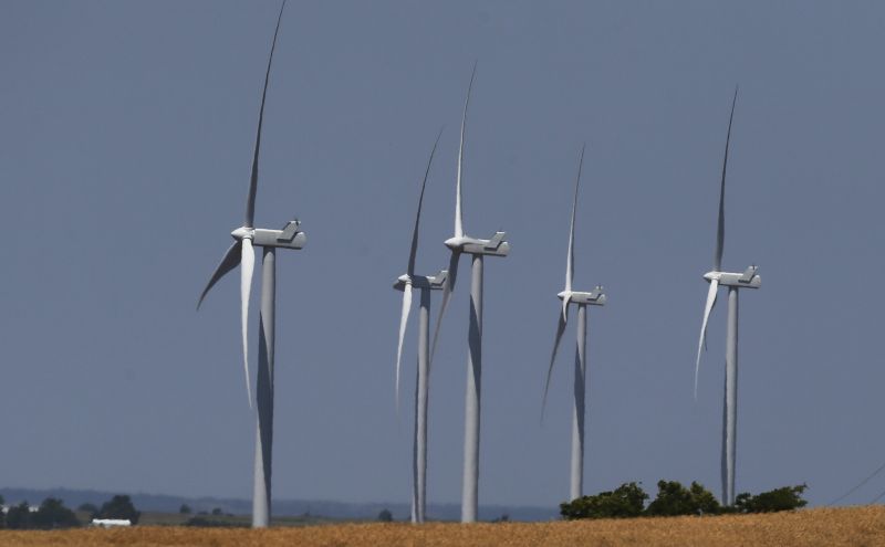 Η Κίνα πρώτη σε παραγωγή ενέργειας από ανανεώσιμες πηγές