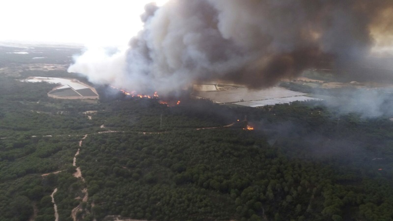 Μεγάλη πυρκαγιά στην Ισπανία – Εκκενώθηκαν σπίτια και ξενοδοχεία