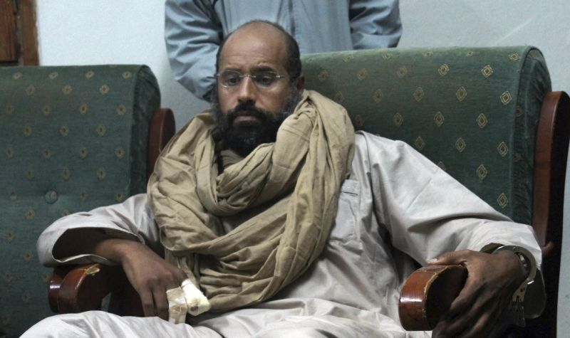 Ένοπλοι απελευθέρωσαν και φυγάδευσαν τον γιο του Καντάφι