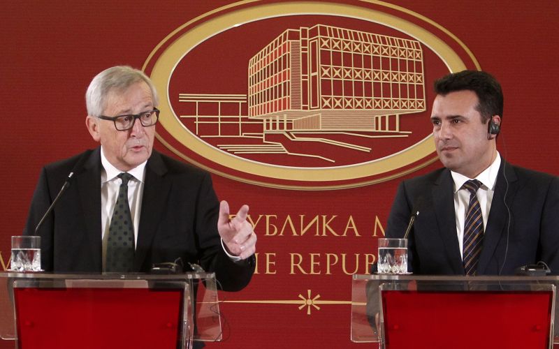 Η απάντηση της ΕΕ στη γκάφα του Γιούνκερ με τη «Μακεδονία» στα Σκόπια