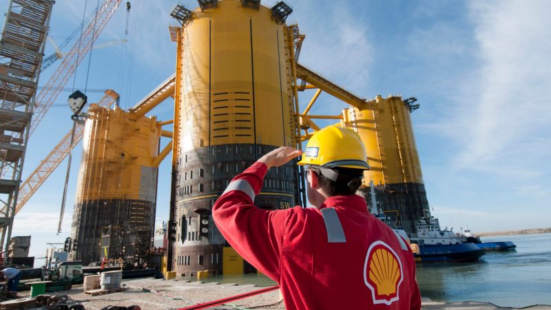 Πλάνo απολύσεων θα εφαρμόσει η Shell