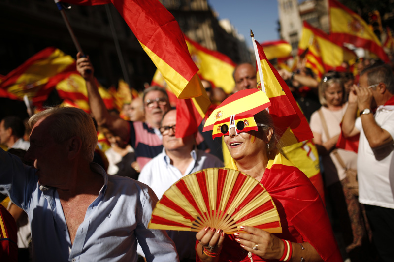 Μεγάλη διαδήλωση στη Βαρκελώνη κατά της ανεξαρτησίας