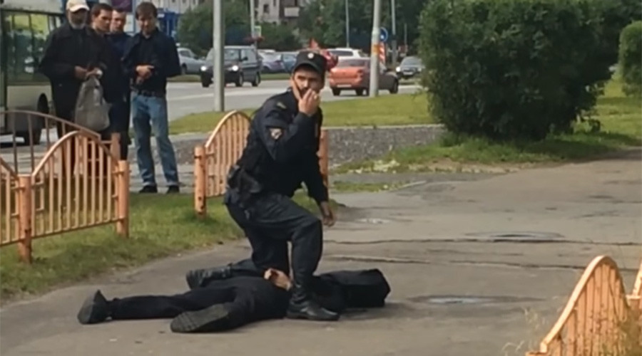 Άνδρας μαχαίρωνε περαστικούς στην πόλη Σουργκούτ της Ρωσίας
