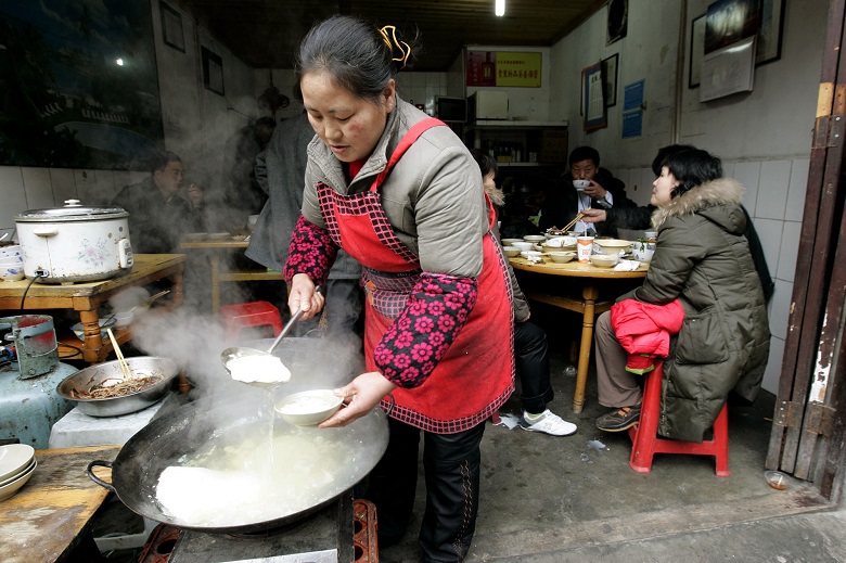 Σε κοινωνία υπέργηρων μεταμορφώνεται ταχύτατα η Κίνα