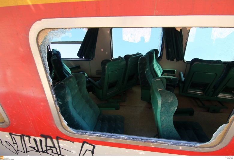 Ταλαιπωρία επιβατών από εκτροχιασμό τρένου στον Μπράλο