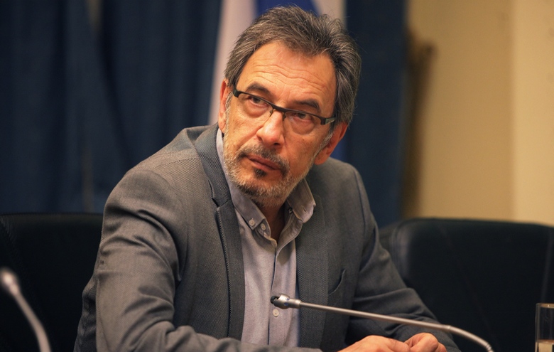 Ο Τσακνής απαντά σε Μητσοτάκη για τη μείωση του τέλους της ΕΡΤ