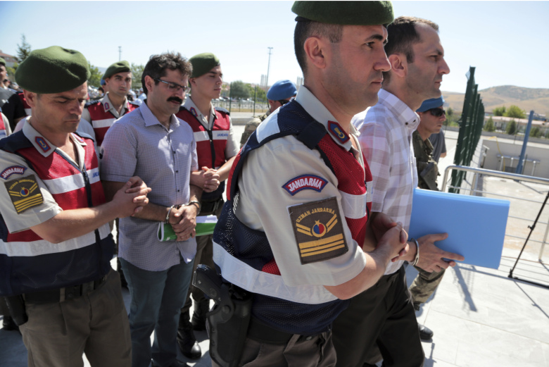 Επιχείρηση σύλληψης 70 στρατιωτικών από τον τουρκικό στρατό λόγω Γκιουλέν