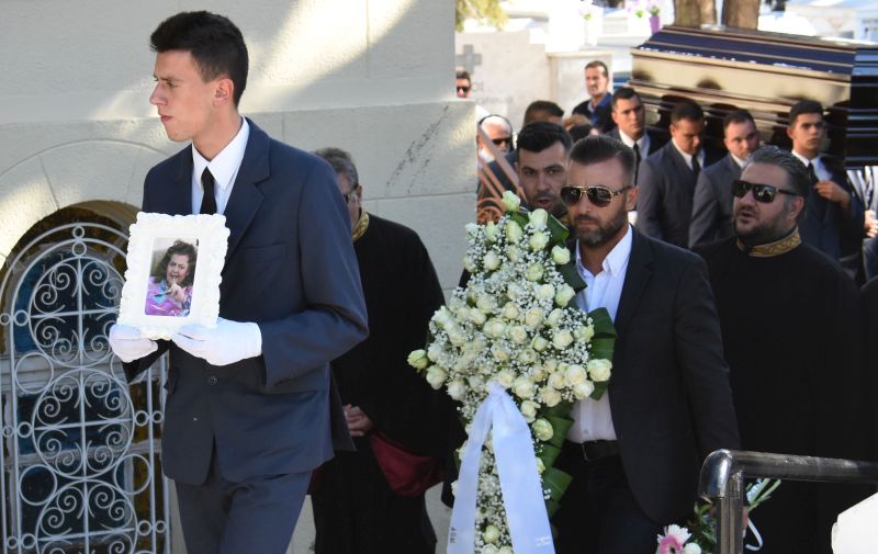 Θλίψη και συγκίνηση στην κηδεία της Βέτας Μπετίνη
