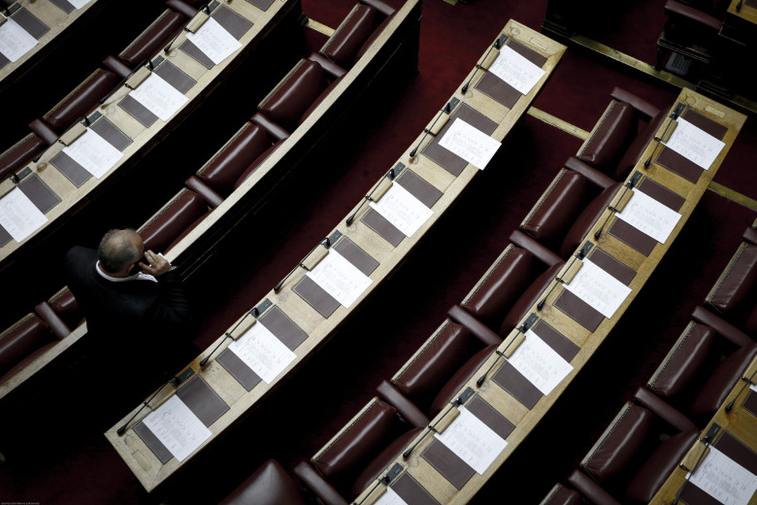 Δεν αποκαλύπτονται όσοι δίνουν κάτω από 5.000 ευρώ σε κόμματα