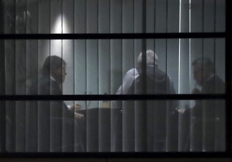 «Αγκάθι» το προσφυγικό για το σχηματισμό κυβέρνησης στη Γερμανία