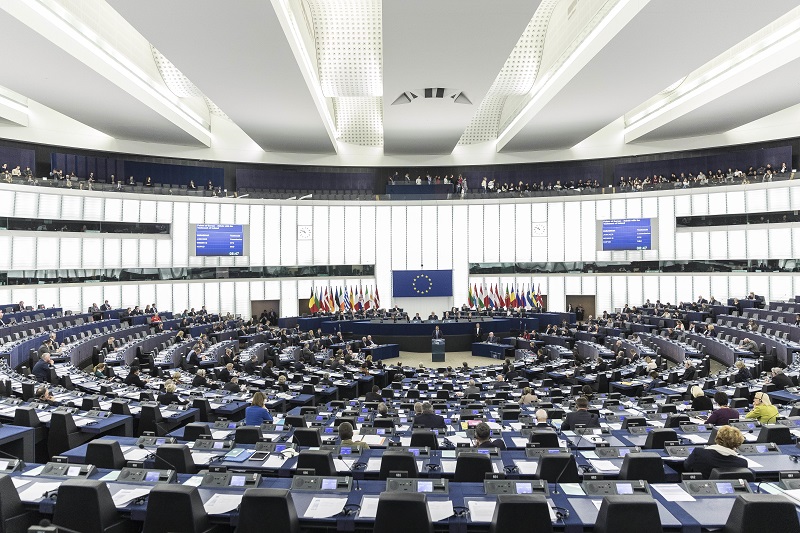 Αναβάλλει την ψηφοφορία για το Brexit το Ευρωπαϊκό Κοινοβούλιο