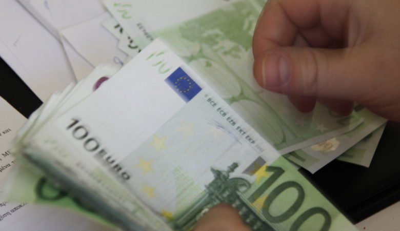 80 εκατ. ευρώ επιπλέον σε μικρές επιχειρήσεις