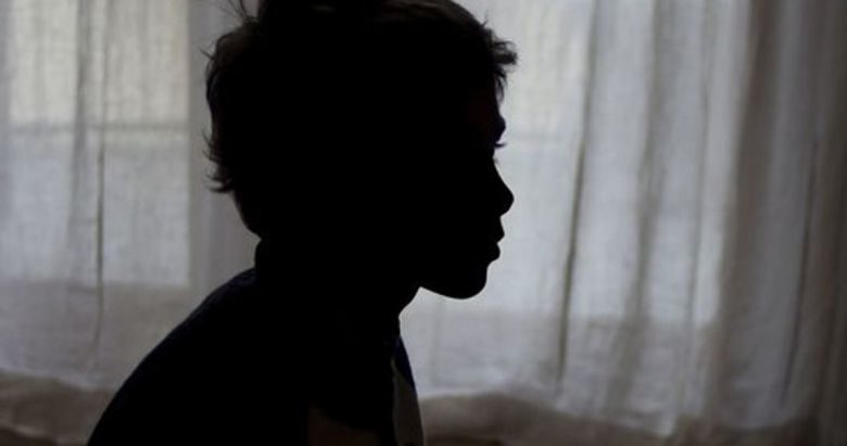Μητέρα κατήγγειλε τον πρώην πεθερό της για βιασμό του 4χρονου γιου της – Οι γονείς του παιδιού βρίσκονται σε διαδικασία διαζυγίου