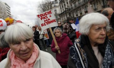 Στους δρόμους για τις περικοπές οι συνταξιούχοι, αυτή τη φορά στη Γαλλία