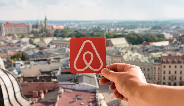 «Άλμα» των μισθώσεων μέσω Airbnb – Οι περιοχές με τη μεγαλύτερη και τη χαμηλότερη προσφορά