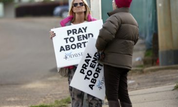 Η πολιτεία του Μισισιπή απαγορεύει τις αμβλώσεις μετά την 15η εβδομάδα