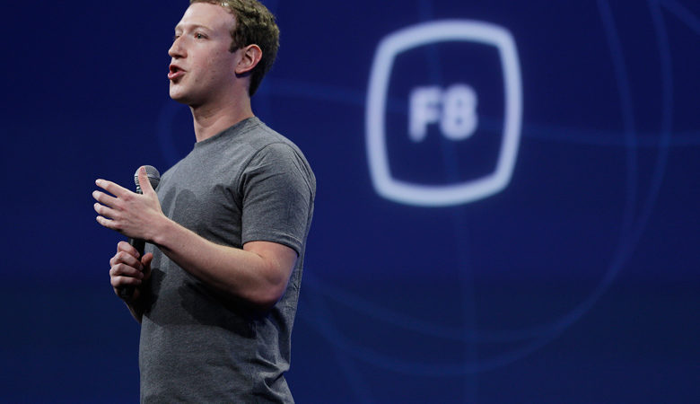 Το Facebook δεν θα διαγράφει μηνύματα αρνητών του Ολοκαυτώματος